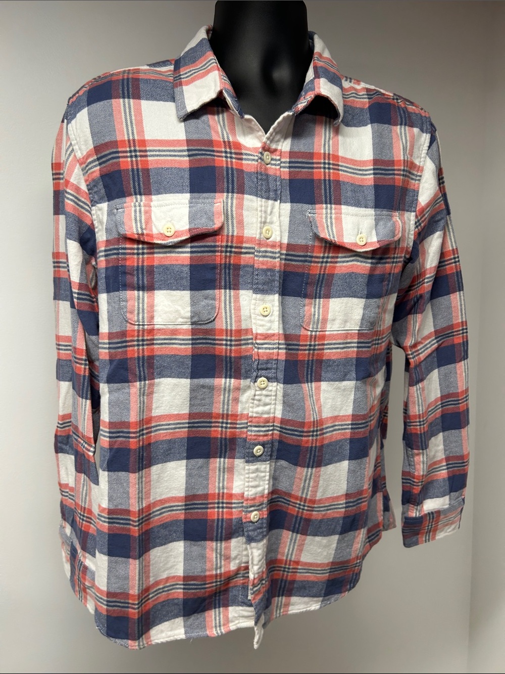 American Eagle Men Medium Plaid Flannel Shirt Blue Coral White Button Front